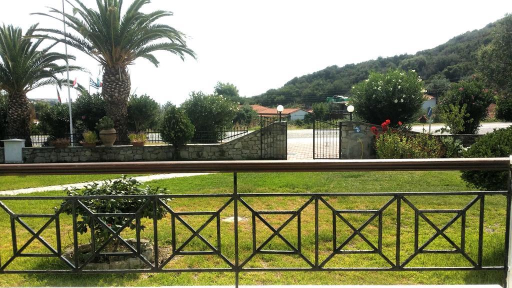 Ξενοδοχείο Ερμιόνη Kalamítsion Εξωτερικό φωτογραφία